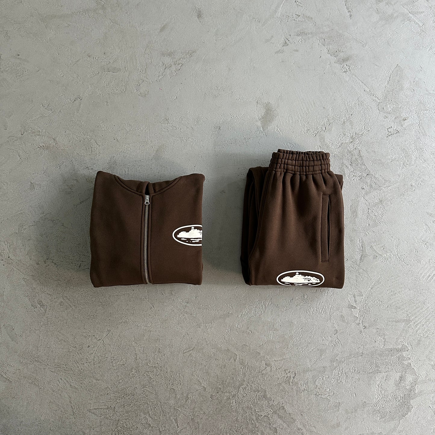 Corteiz Island Zip Brown-Tracksuit