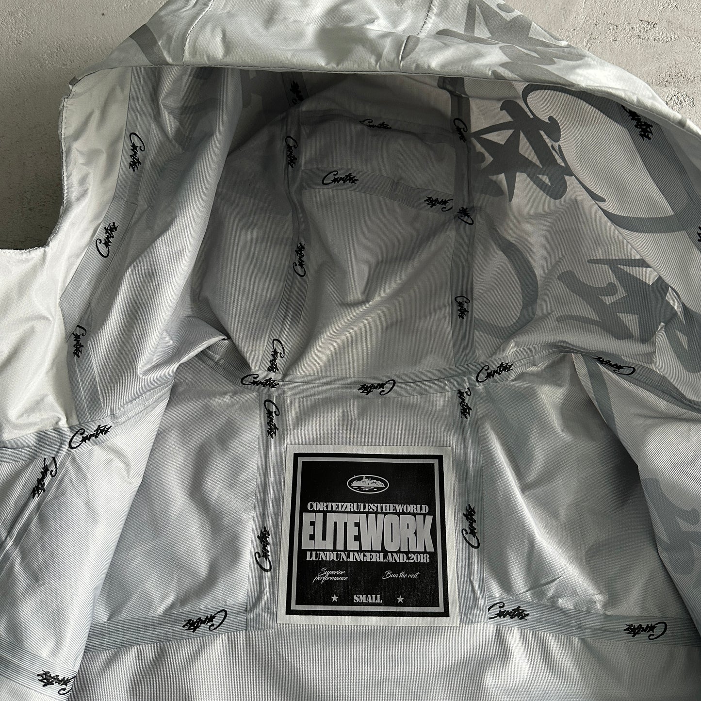 Corteiz White-Windbreaker