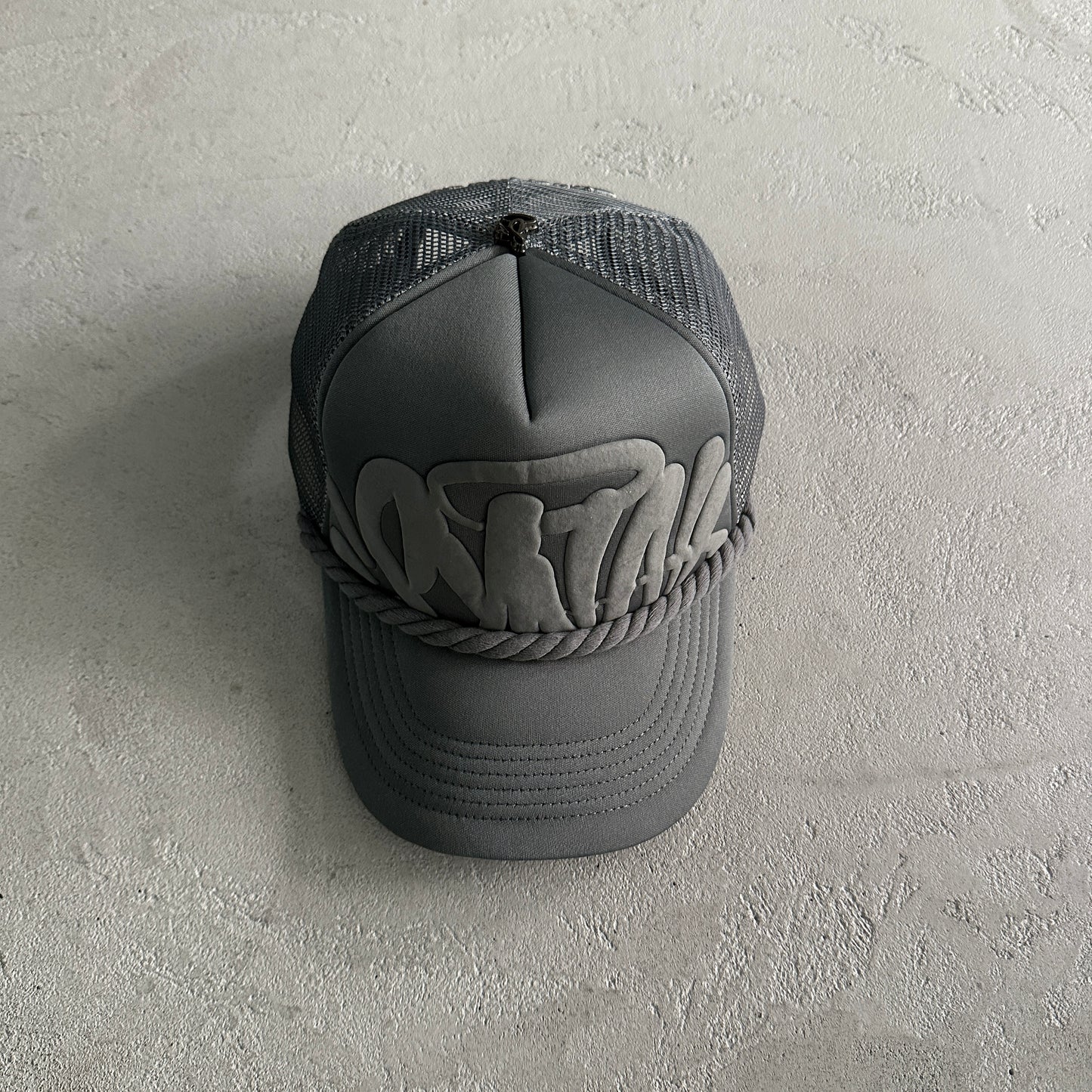 Syna Black/White/Grey Caps