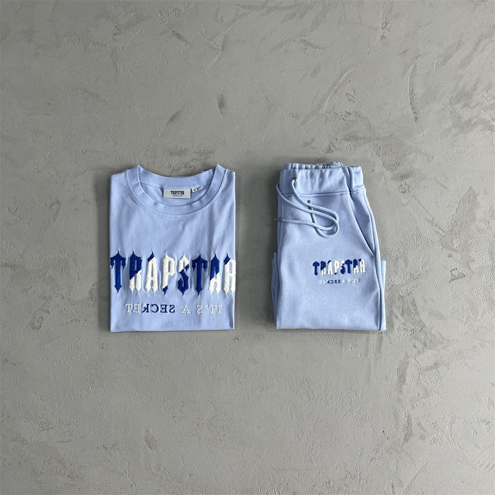 Trapstar Chenille Decoded Blue/Dazzling Blue-Short Set