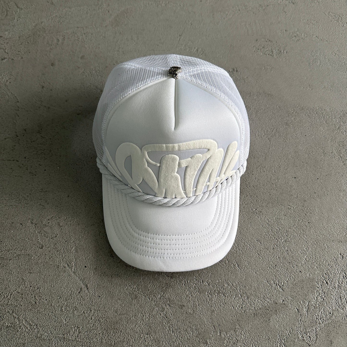 Syna Black/White/Grey Caps